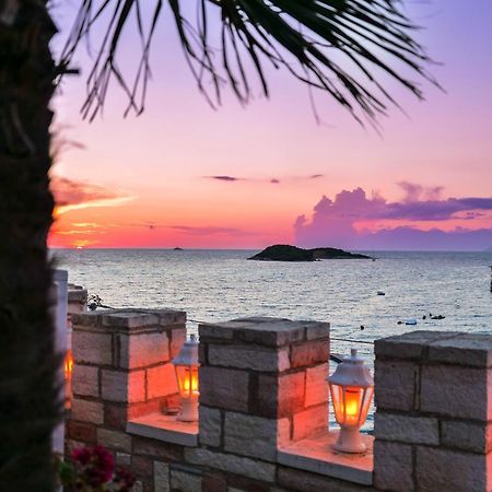 Hotel Castle Ksamil Exterior photo